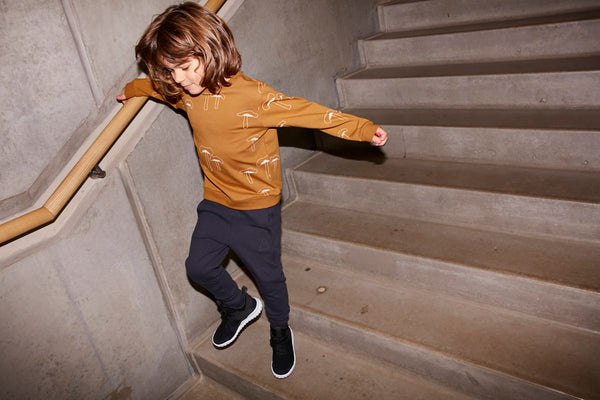 GRO Coll Mcenroe Pant - Dark Washed Blue Color