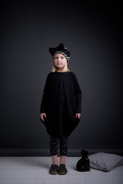 PAPU Dot 3/4 Leggings Charcoal grey base with Sand dots