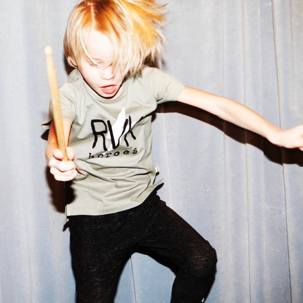 iglo + indi Moon Hero T-Shirt Moon Grey Color